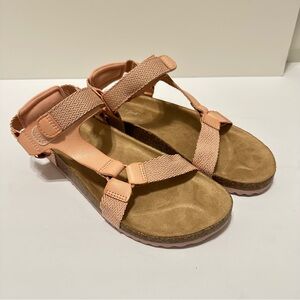 Cat & Jack Peach Strap Sandals size 4‎ girls